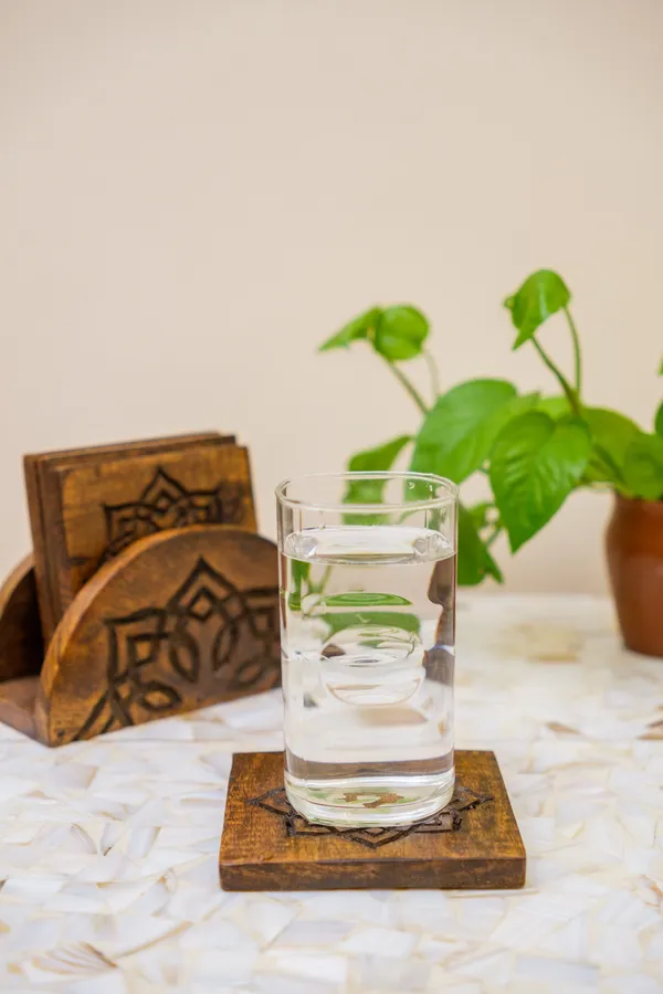 Wooden_Engraved_Design_Coaster_with_Stand_-_Set_of_4