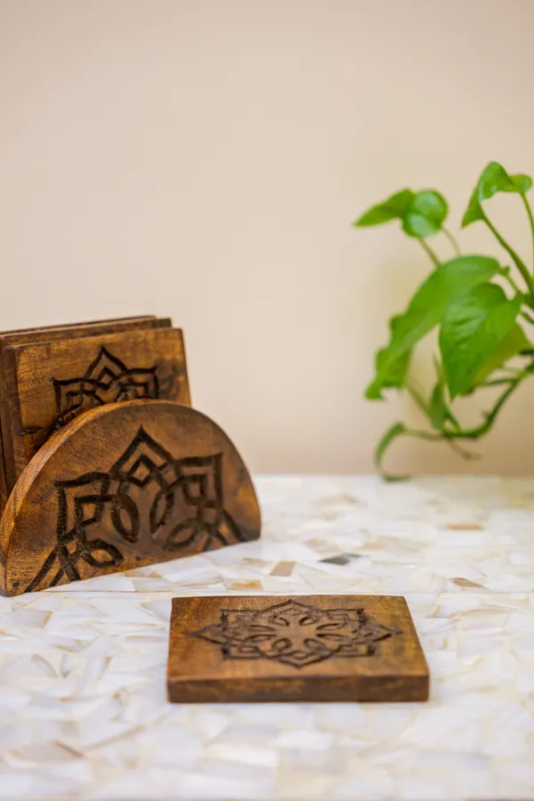 Wooden_Engraved_Design_Coaster_with_Stand_-_Set_of_4