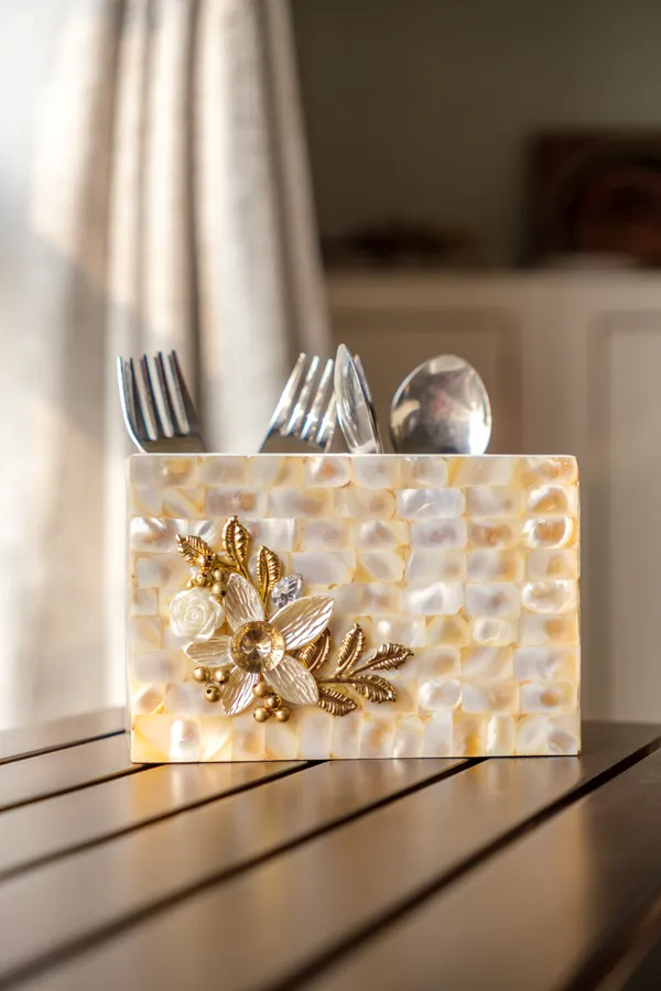 Mother_of_Pearl_Designer_Duo_Cutlery_Holder