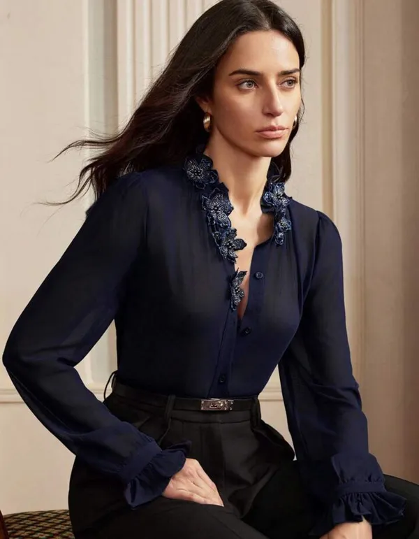 Cotton_Formal_Shirt_With_3-D_Flower_Embroidey