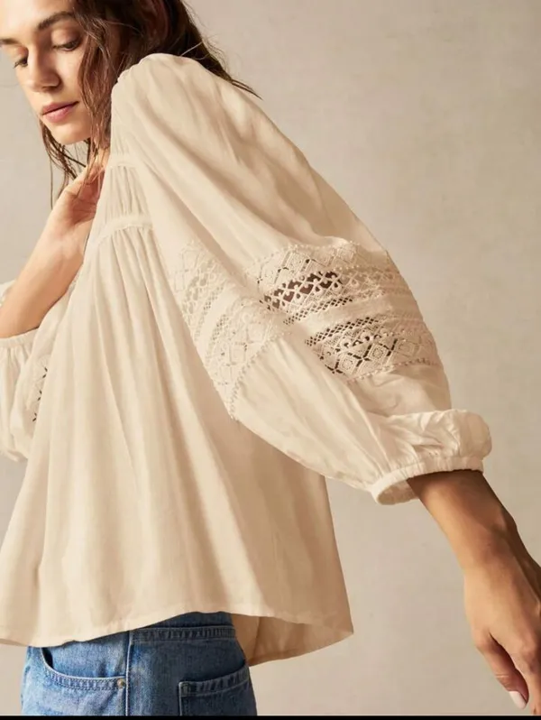 Cotton_Loose_Fit_Top_With_Lace_Details