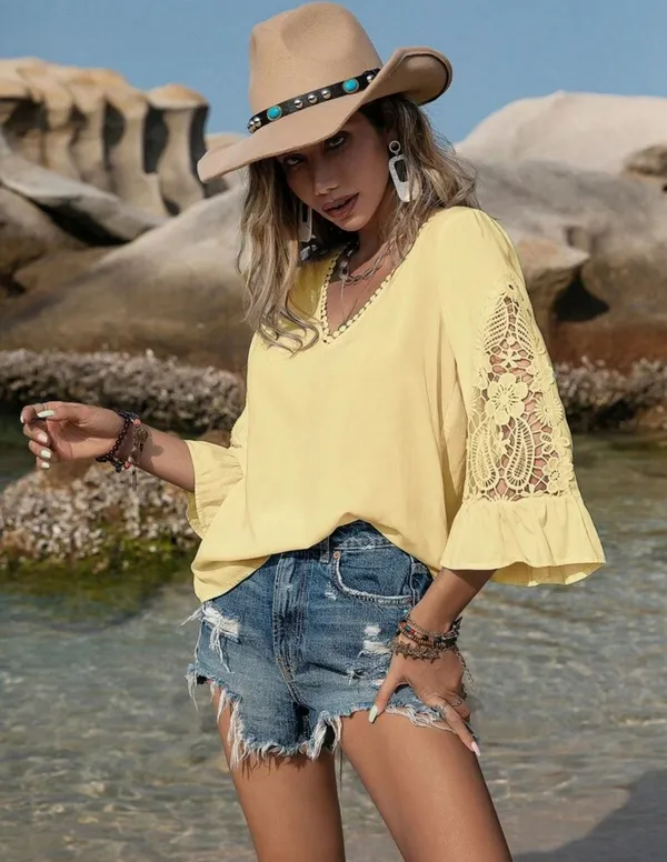 Cotton_Loose_Fit_Top_With_Lace_Details