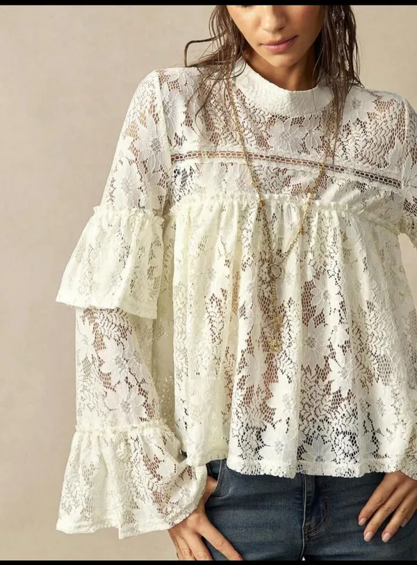 Soft_Lace_Loose_Fit_Ruffle_Top