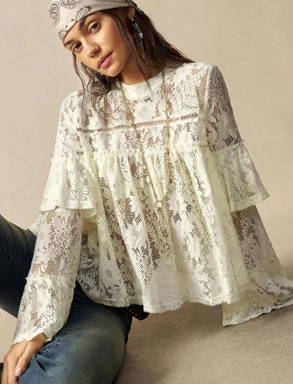 Soft_Lace_Loose_Fit_Ruffle_Top
