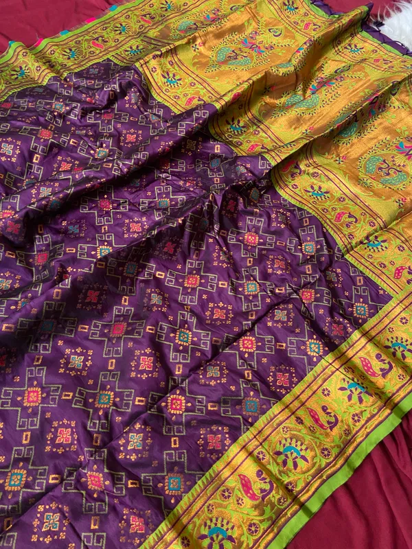 Premium_Soft_Paithani_Silk_sarees_With_Beautiful_Weaving_Pattern_With_Attractive_Rich_Pallu_And_Border_And_Weaving_Blouse_With_Tassels