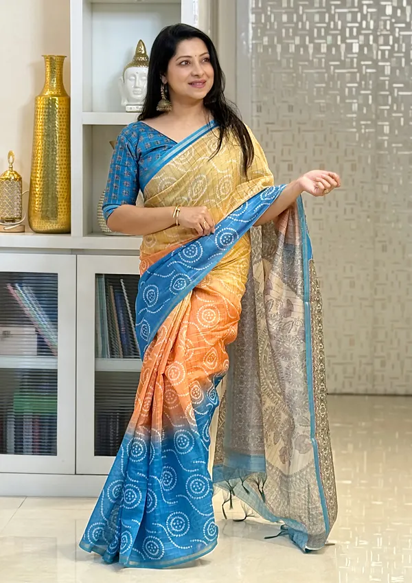 Soft_Semi_Tussar_Silk_sarees_with_Beautiful_Digital_Print_With_Attractive_Border_And_Contrast_Print_Blouse_With_Tassels