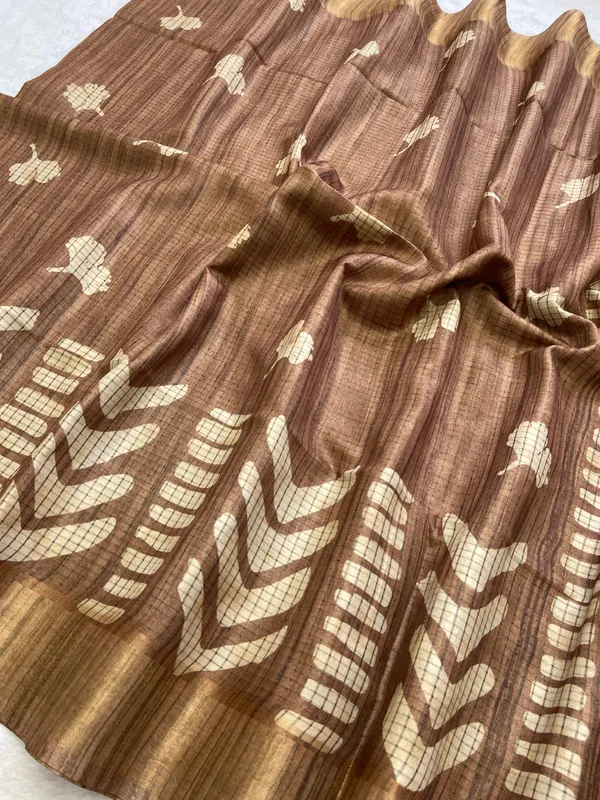 Kanika_Coffee_Brown_–_Checks_Design_Aesthetic_Edit_for_You_|_Soft_Tussar_Silk_Saree_with_Digital_Print,_Checks_Design_Saree_&_Digital_Print_Blouse