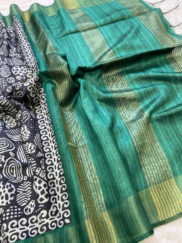 Deepali_Green_–_Row_of_Lamps_Diwali_Special_|_Soft_Tussar_Silk_Saree_with_Print,_Border_&_Contrast_Print_Blouse_with_Tassels