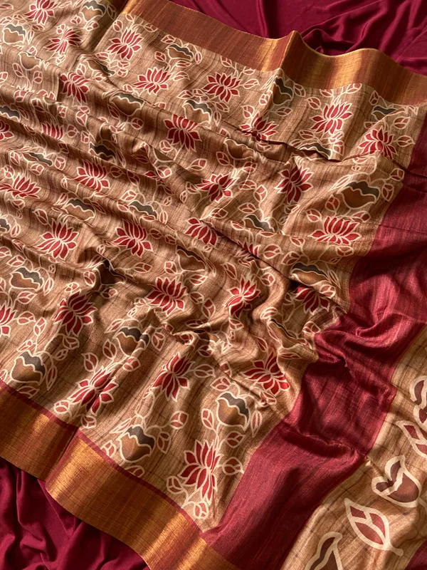 Soft_Tussar_Silk_sarees_with_Beautiful_Digital_Print_With_Attractive_Border_And_Contrast_Print_Blouse_With_Tassels
