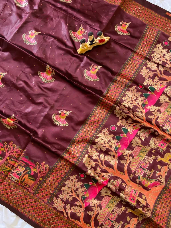Melody_Brown_–_Melodic_Aesthetic_Edit_for_You_|_Soft_Pashmina_Silk_Saree_with_Woven_Zari_Work,_Pashmina_Design_Saree_&_Running_Blouse_with_Tassels