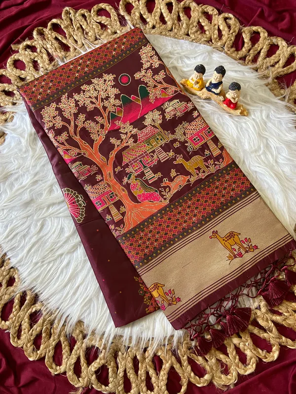 Melody_Brown_–_Melodic_Aesthetic_Edit_for_You_|_Soft_Pashmina_Silk_Saree_with_Woven_Zari_Work,_Pashmina_Design_Saree_&_Running_Blouse_with_Tassels