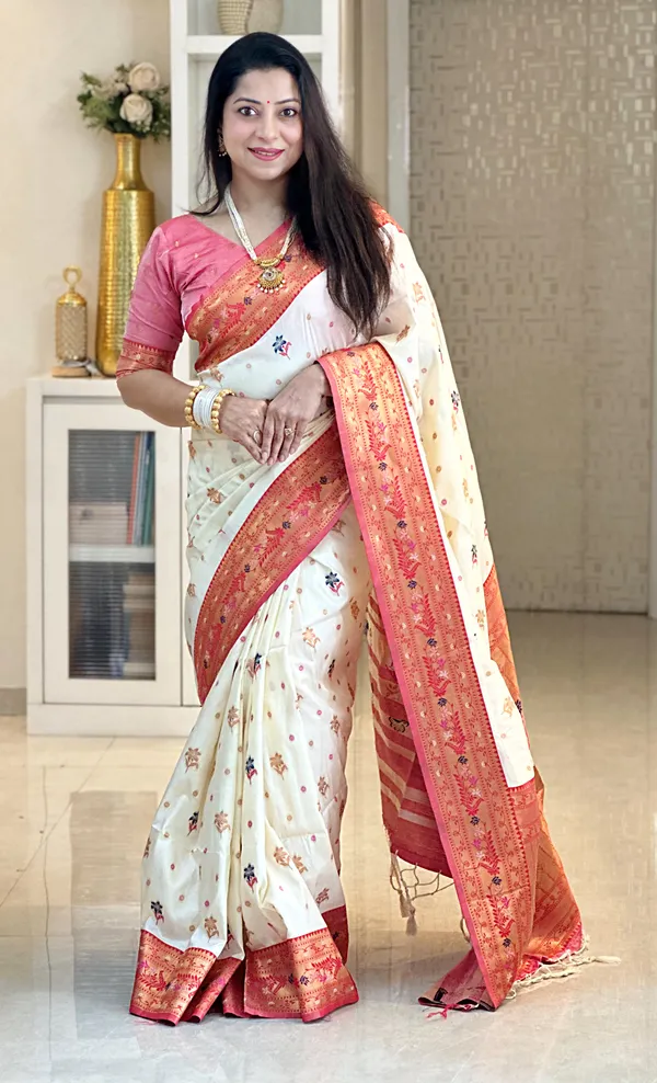 Premium_Soft_Paithani_Silk_sarees_With_Beautiful_Weaving_Pattern_With_Attractive_Rich_Pallu_And_Border_And_Weaving_Blouse_With_Tassels