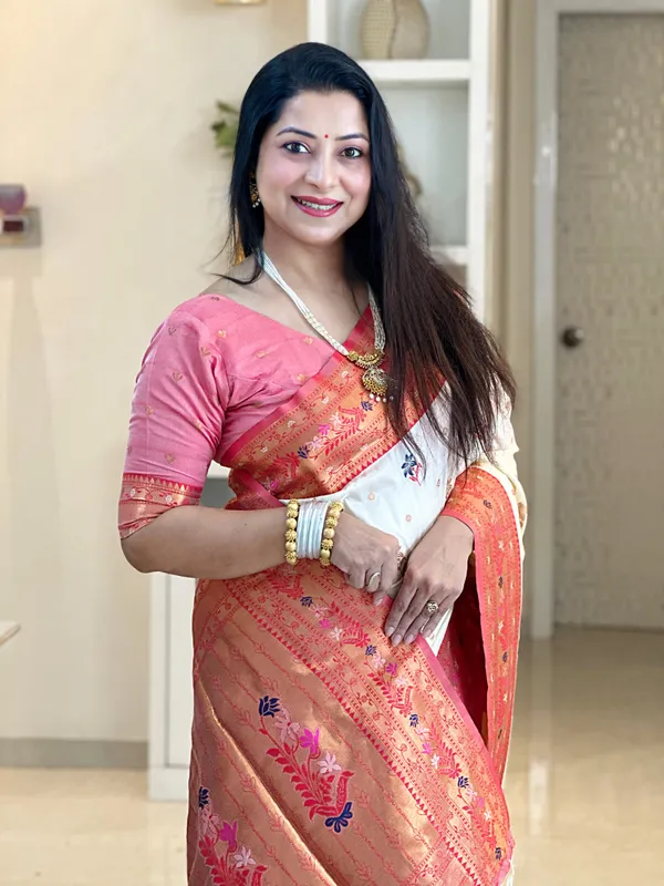 Premium_Soft_Paithani_Silk_sarees_With_Beautiful_Weaving_Pattern_With_Attractive_Rich_Pallu_And_Border_And_Weaving_Blouse_With_Tassels