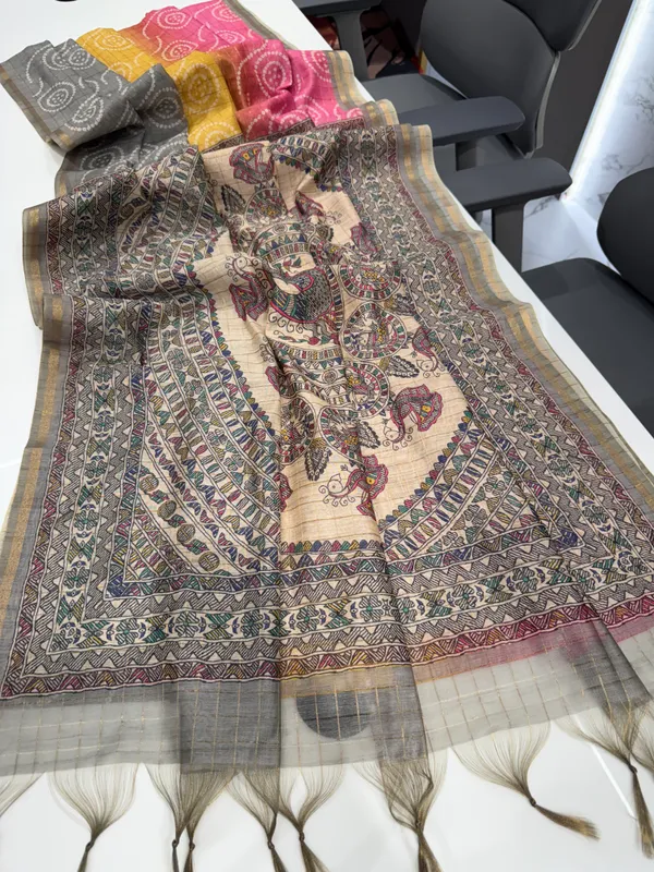 Soft_Semi_Tussar_Silk_sarees_with_Beautiful_Digital_Print_With_Attractive_Border_And_Contrast_Print_Blouse_With_Tassels