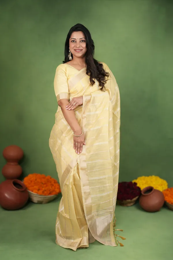 Soft_Linen_Cotton_Silk_sarees_with_Beautiful_Weaving__Zari_Butti_Design_With_Attractive_Border_&_Rich_Pallu__And_Running__Plain_Blouse_With_Tassels