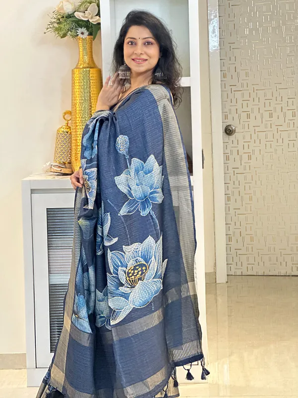 Soft_Tussar_Silk_sarees_with_Beautiful_Digital_Print_With_Attractive_Checks_Design_Saree_And_Digital_Print_Blouse_With_Tassels