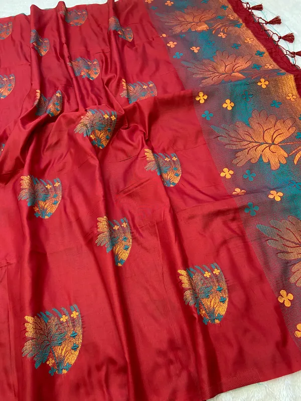 Premium_Soft_Silk_sarees_with_Beautiful_Weaving_Zari_With_Attractive_Two_Tone_Design_And_Weaving_Design_Blouse_With_Tassels