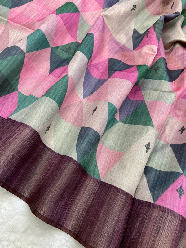 Soft_Tussar_Silk_sarees_with_Beautiful_Print_With_Attractive_Border_And_Contrast_Print_Blouse_With_Tassels