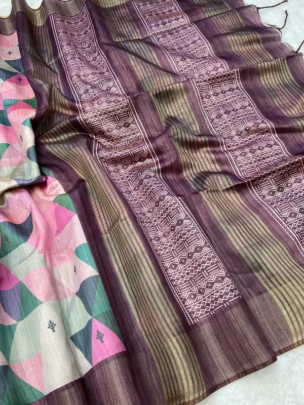 Soft_Tussar_Silk_sarees_with_Beautiful_Print_With_Attractive_Border_And_Contrast_Print_Blouse_With_Tassels