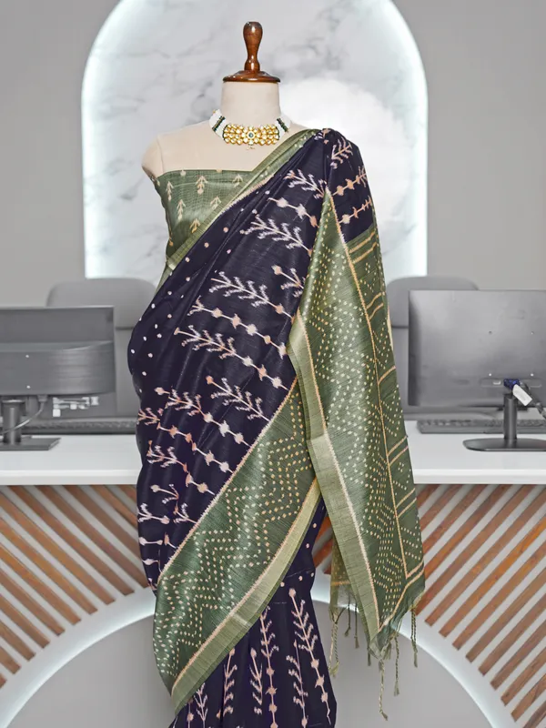 Soft_Tussar_Silk_sarees_with_Beautiful_Digital_Print_With_Attractive_Border_And_Contrast_Print_Blouse_With_Tassels