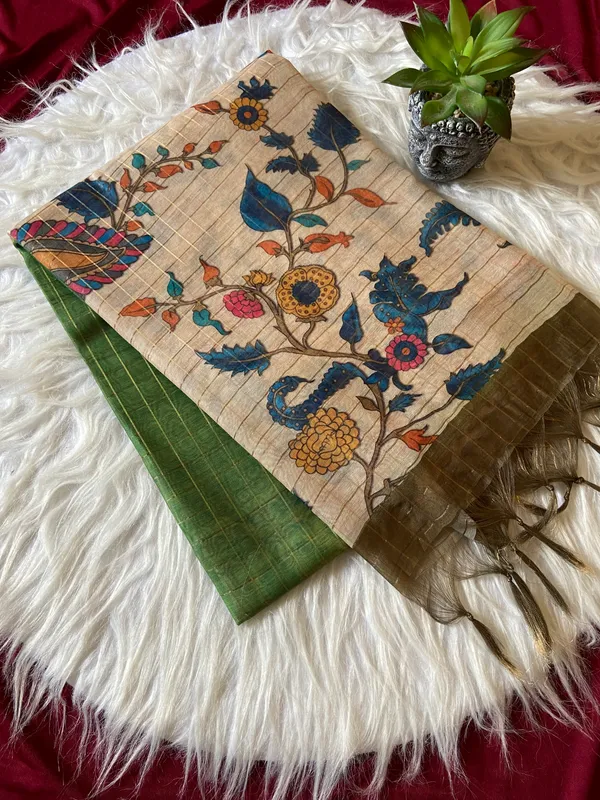 Soft_Semi_Tussar_Silk_sarees_with_Beautiful_Digital_Print_With_Attractive_Border_And_Contrast_Print_Blouse_With_Tassels