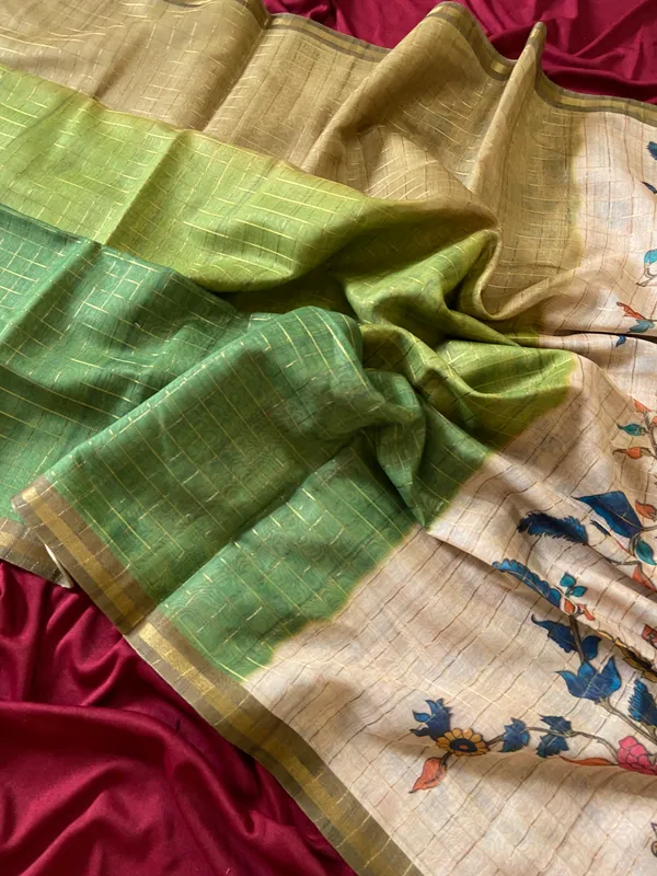 Soft_Semi_Tussar_Silk_sarees_with_Beautiful_Digital_Print_With_Attractive_Border_And_Contrast_Print_Blouse_With_Tassels