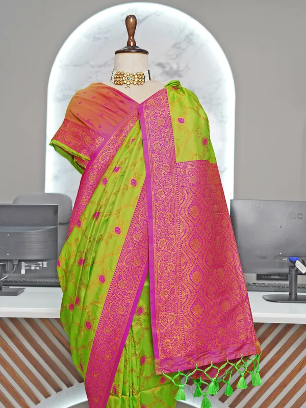 Gunjal_Parrot_Green_–_Wedding_Special_|_Premium_Soft_Paithani_Silk_Saree_with_Weaving_Pattern,_Rich_Pallu_&_Border_&_Weaving_Blouse_with_Tassels