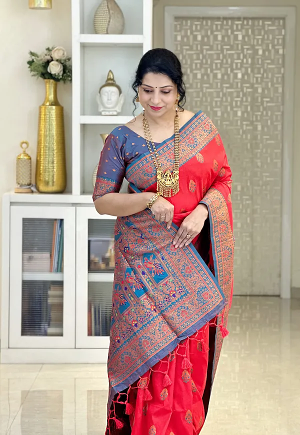 Artha_Red_–_Prosperous_Wedding_Special_|_Premium_Soft_Paithani_Silk_Saree_with_Weaving_Pattern,_Rich_Pallu_&_Border_&_Weaving_Blouse_with_Tassels