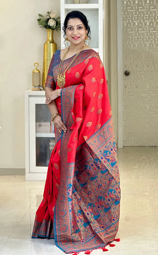 Artha_Red_–_Prosperous_Wedding_Special_|_Premium_Soft_Paithani_Silk_Saree_with_Weaving_Pattern,_Rich_Pallu_&_Border_&_Weaving_Blouse_with_Tassels