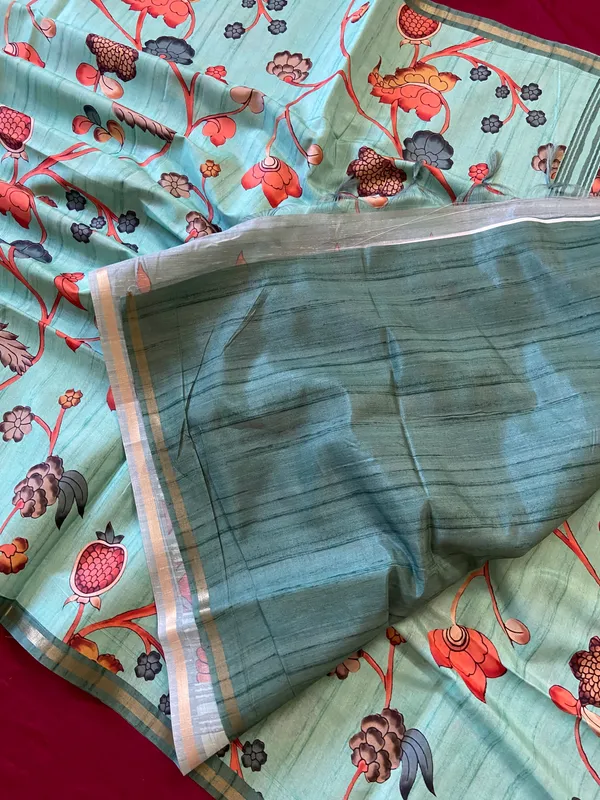 Soft_Tussar_Silk_sarees_with_Beautiful_Digital_Print_With_Attractive_Border_And_Contrast_Print_Blouse_With_Tassels