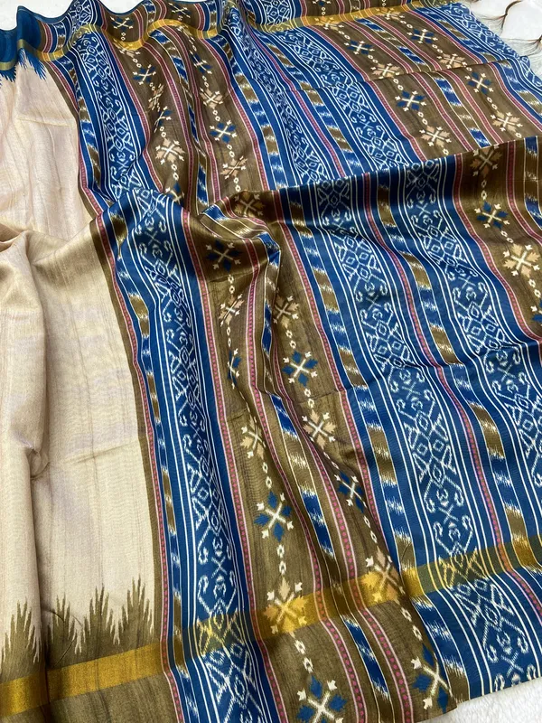 Vamika_Mehendi_Green_&_Blue_–_Divine_Navratri_Special_|_Soft_Tussar_Silk_Saree_with_Print,_Border_&_Contrast_Print_Blouse_with_Tassels