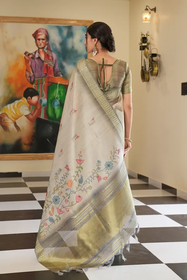 Soft_Tissue_Silk_sarees_with_Beautiful_Digital_Print_With_Attractive_Border_&_Rich_Pallu_With_Sequence_And_Contrast_Print_Blouse_With_Tassels