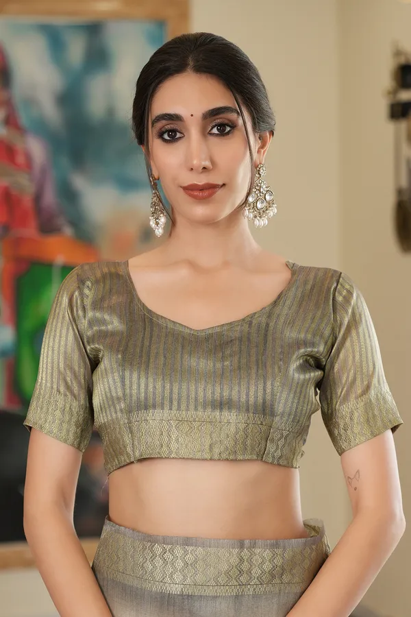 Soft_Tissue_Silk_sarees_with_Beautiful_Digital_Print_With_Attractive_Border_&_Rich_Pallu_With_Sequence_And_Contrast_Print_Blouse_With_Tassels