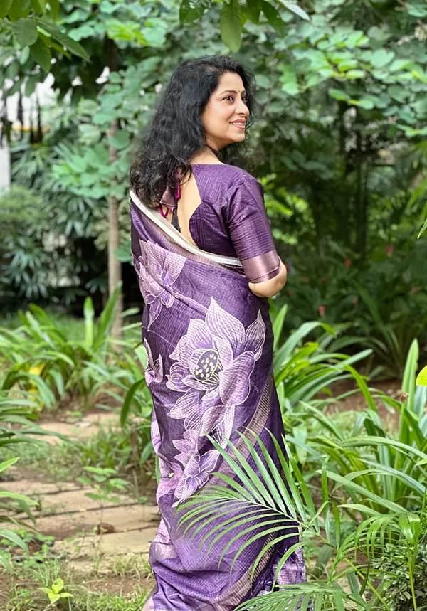 Soft_Tussar_Silk_sarees_with_Beautiful_Digital_Print_With_Attractive_Checks_Design_Saree_And_Digital_Print_Blouse_With_Tassels