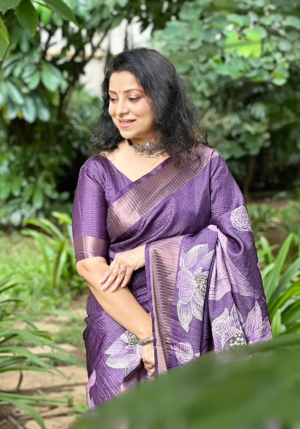 Soft_Tussar_Silk_sarees_with_Beautiful_Digital_Print_With_Attractive_Checks_Design_Saree_And_Digital_Print_Blouse_With_Tassels
