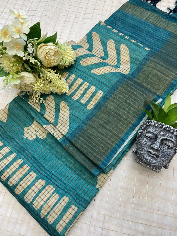 Kanika_Rama_Green_–_Checks_Design_Aesthetic_Edit_for_You_|_Soft_Tussar_Silk_Saree_with_Digital_Print,_Checks_Design_Saree_&_Digital_Print_Blouse