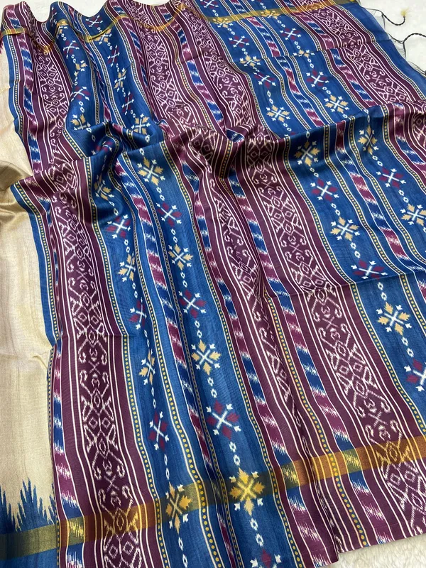 Soft_Tussar_Silk_sarees_with_Beautiful_Print_With_Attractive_Border_And_Contrast_Print_Blouse_With_Tassels