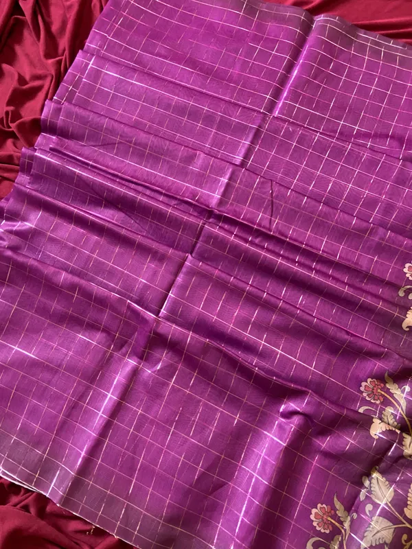 Akira_Wine_–_Bright_Diwali_Special_|_Soft_Semi_Tussar_Silk_Saree_with_Digital_Print,_Border_&_Contrast_Print_Blouse_with_Tassels