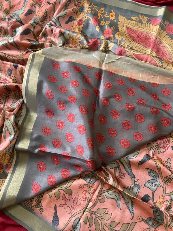 Soft_Tussar_Silk_sarees_with_Beautiful_Digital_Print_With_Attractive_Border_And_Contrast_Print_Blouse_With_Tassels