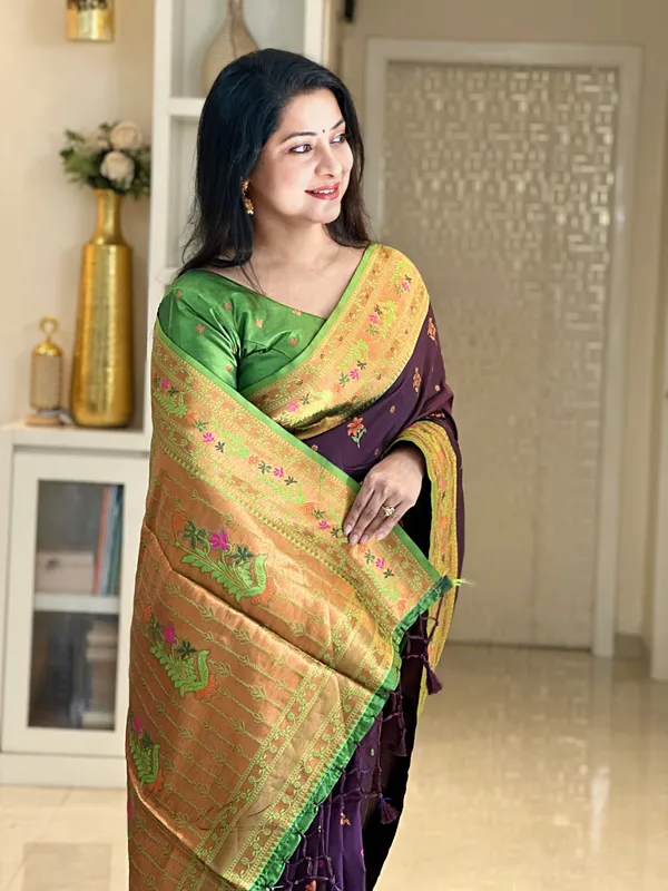 Kritika_Wine_–_Starlit_Wedding_Special_|_Premium_Soft_Paithani_Silk_Saree_with_Weaving_Pattern,_Rich_Pallu_&_Border_&_Weaving_Blouse_with_Tassels