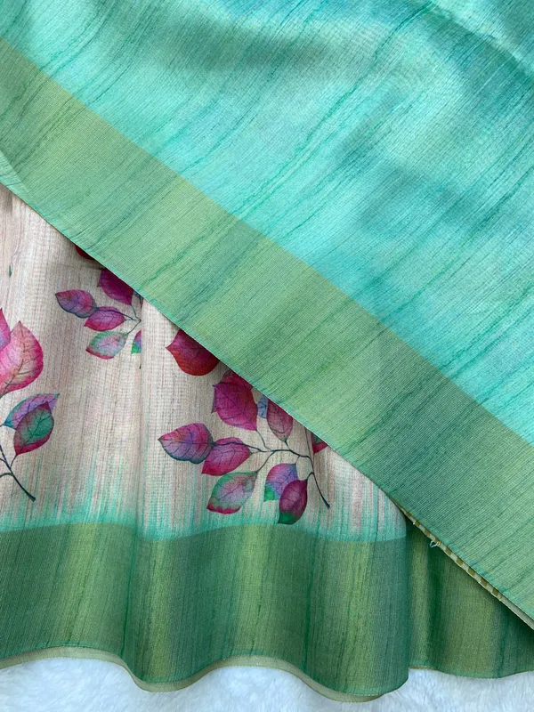 Divisha_Green_–_Navratri_Special_|_Soft_Tussar_Silk_Saree_with_Print,_Border_&_Contrast_Print_Blouse_with_Tassels