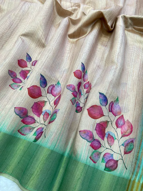 Divisha_Green_–_Navratri_Special_|_Soft_Tussar_Silk_Saree_with_Print,_Border_&_Contrast_Print_Blouse_with_Tassels