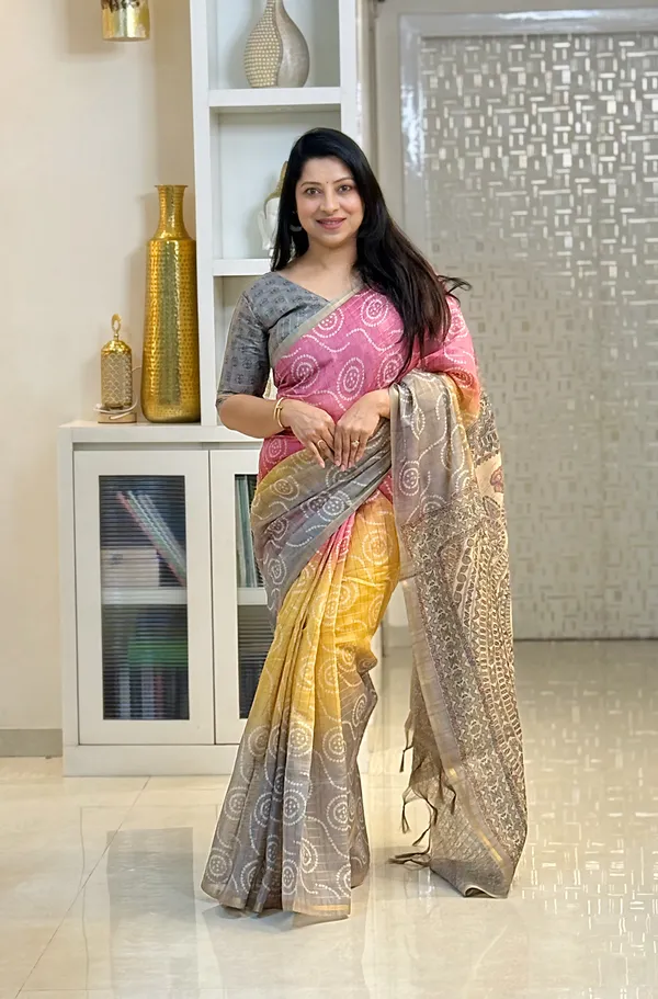 Soft_Semi_Tussar_Silk_sarees_with_Beautiful_Digital_Print_With_Attractive_Border_And_Contrast_Print_Blouse_With_Tassels