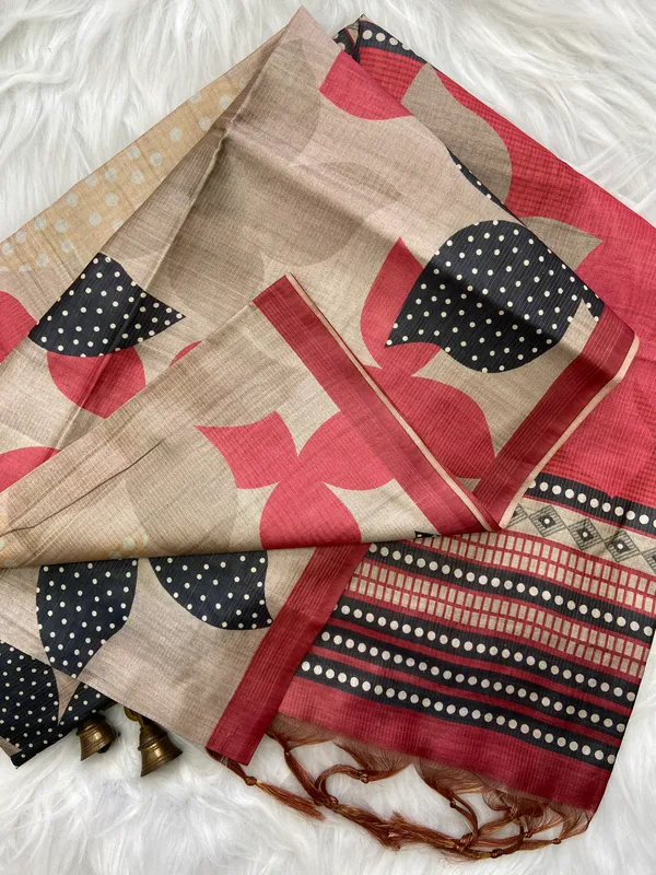 Ranchi_Red_–_Zari_Line_Diwali_Special_|_Soft_Tussar_Silk_Saree_with_Digital_Print,_Zari_Line_All-over_Saree_&_Digital_Print_Blouse_with_Tassels