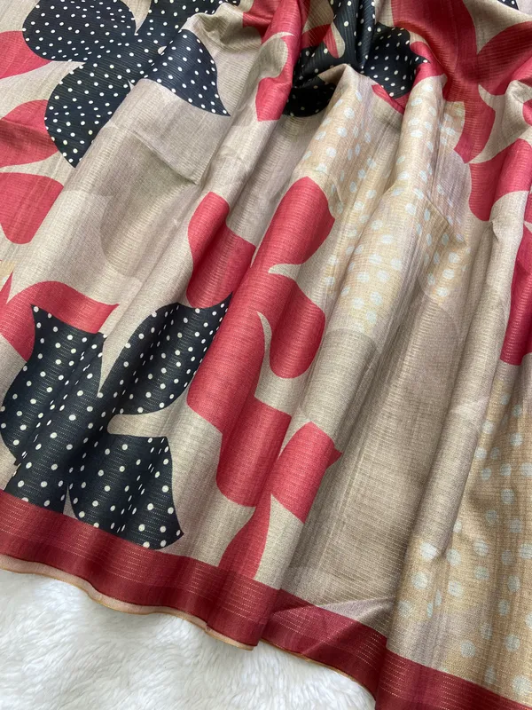 Ranchi_Red_–_Zari_Line_Diwali_Special_|_Soft_Tussar_Silk_Saree_with_Digital_Print,_Zari_Line_All-over_Saree_&_Digital_Print_Blouse_with_Tassels