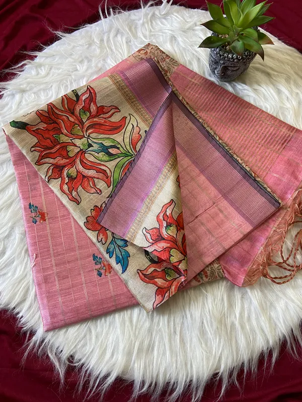 Soft_Semi_Tussar_Silk_sarees_with_Beautiful_Digital_Print_With_Attractive_Border_And_Contrast_Print_Blouse_With_Tassels