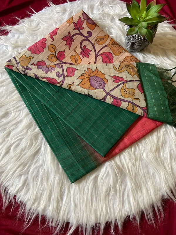 Soft_Semi_Tussar_Silk_sarees_with_Beautiful_Digital_Print_With_Attractive_Border_And_Contrast_Print_Blouse_With_Tassels