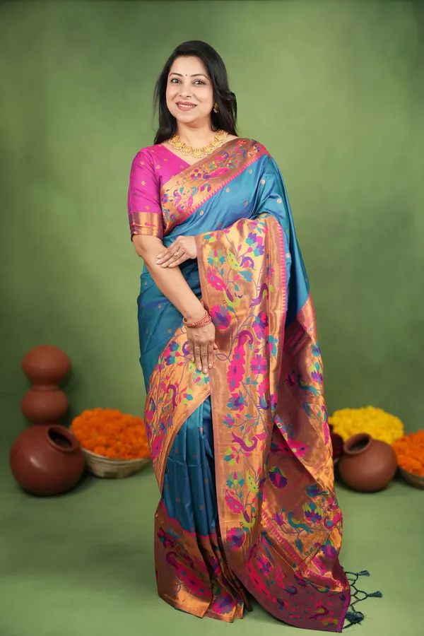 Premium_Soft_Paithani_Silk_sarees_With_Beautiful_Weaving_Pattern_With_Attractive_Rich_Pallu_And_Border_And_Weaving_Blouse_With_Tassels