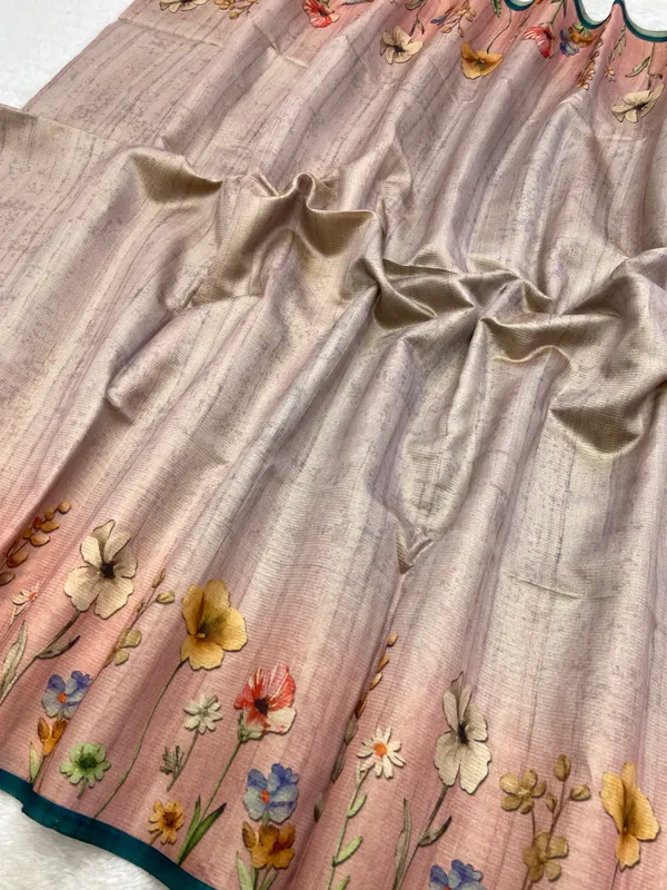Chinmayi_Grey_&_Rama_Green_–_Blissful_Aesthetic_Edit_for_You_|_Soft_Tussar_Silk_Saree_with_Digital_Print,_Zari_Line_Saree_&_Digital_Print_Blouse