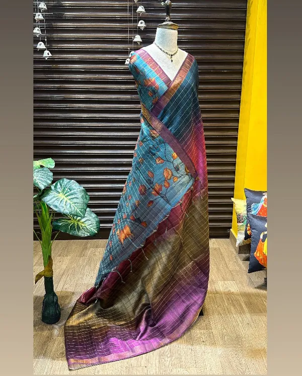 Nithya_Rama_Green_–_Timeless_Navratri_Special_|_Soft_Tussar_Silk_Saree_with_Print,_Border_&_Contrast_Print_Blouse_with_Tassels